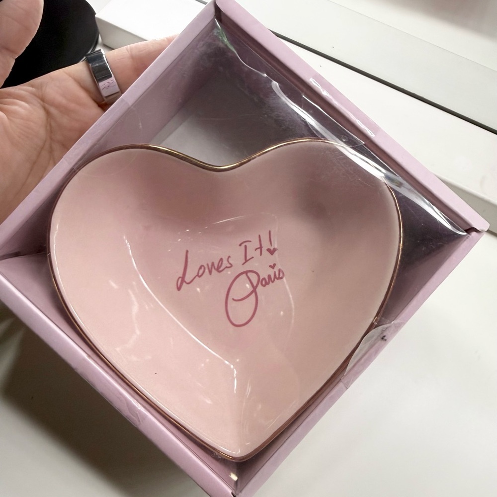 Paris Hilton “Love It! Paris” Trinket Dish